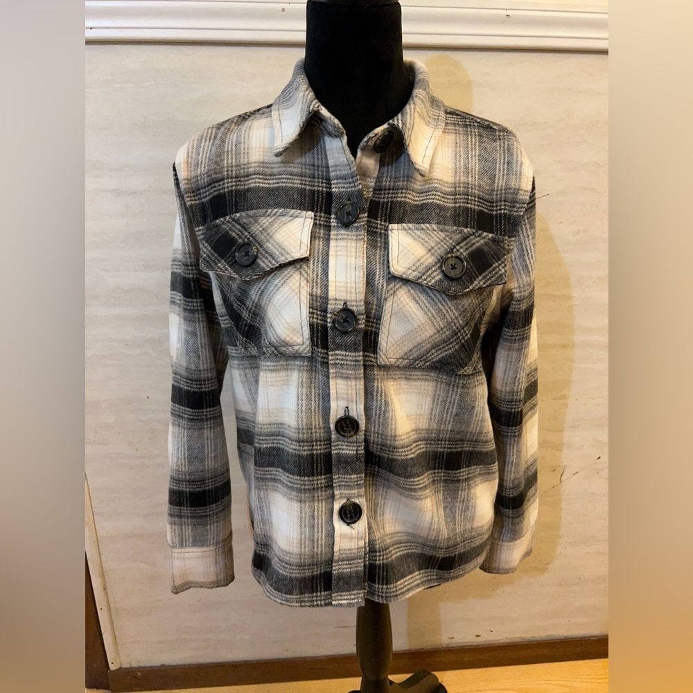 BB Dakota by Steve Madden Cropped Flannel Button-Up Shirt Jacket